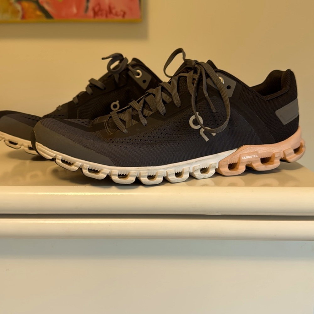 On cloud x3 trainers